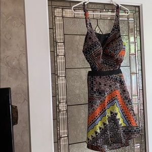 Guess dress 🧡💛💙